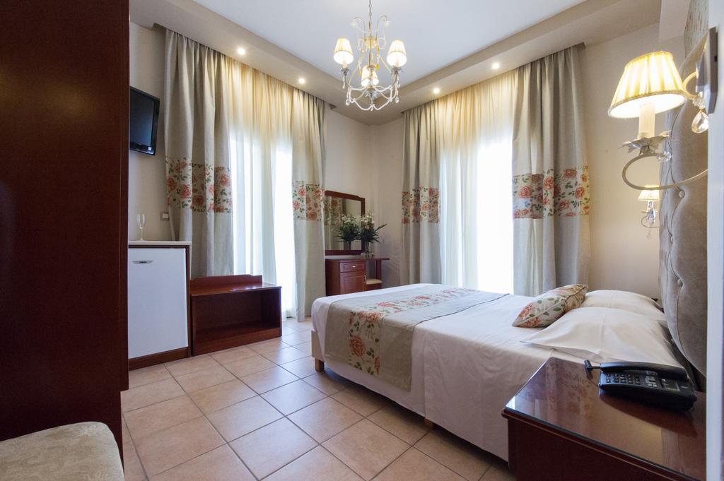 Olympic Hotel Parga Room photo