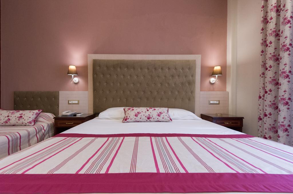 Olympic Hotel Parga Room photo