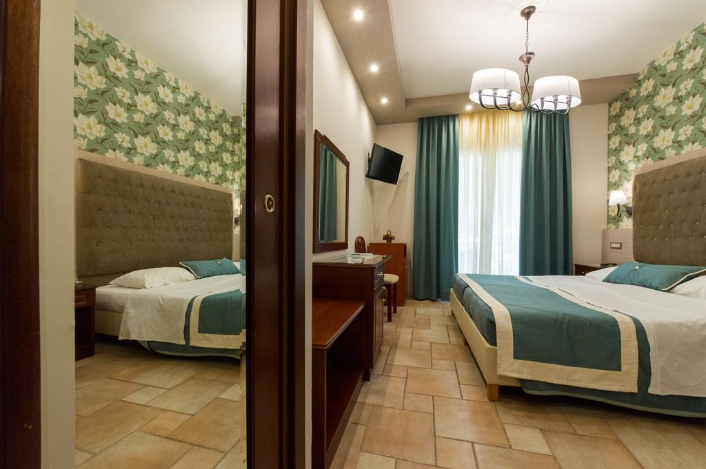 Olympic Hotel Parga Room photo